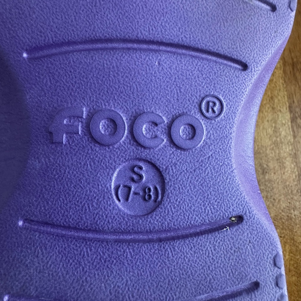 FOCO Minnesota Vikings Purple Graphic Clog Shoes sz.S(7-8) - Picture 8 of 9